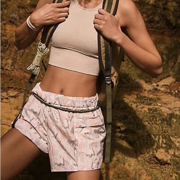 FP Movement by Free People Pants - Free People Movement Women's In the Wild Printed Shorts Ivory Combo Size M NWT